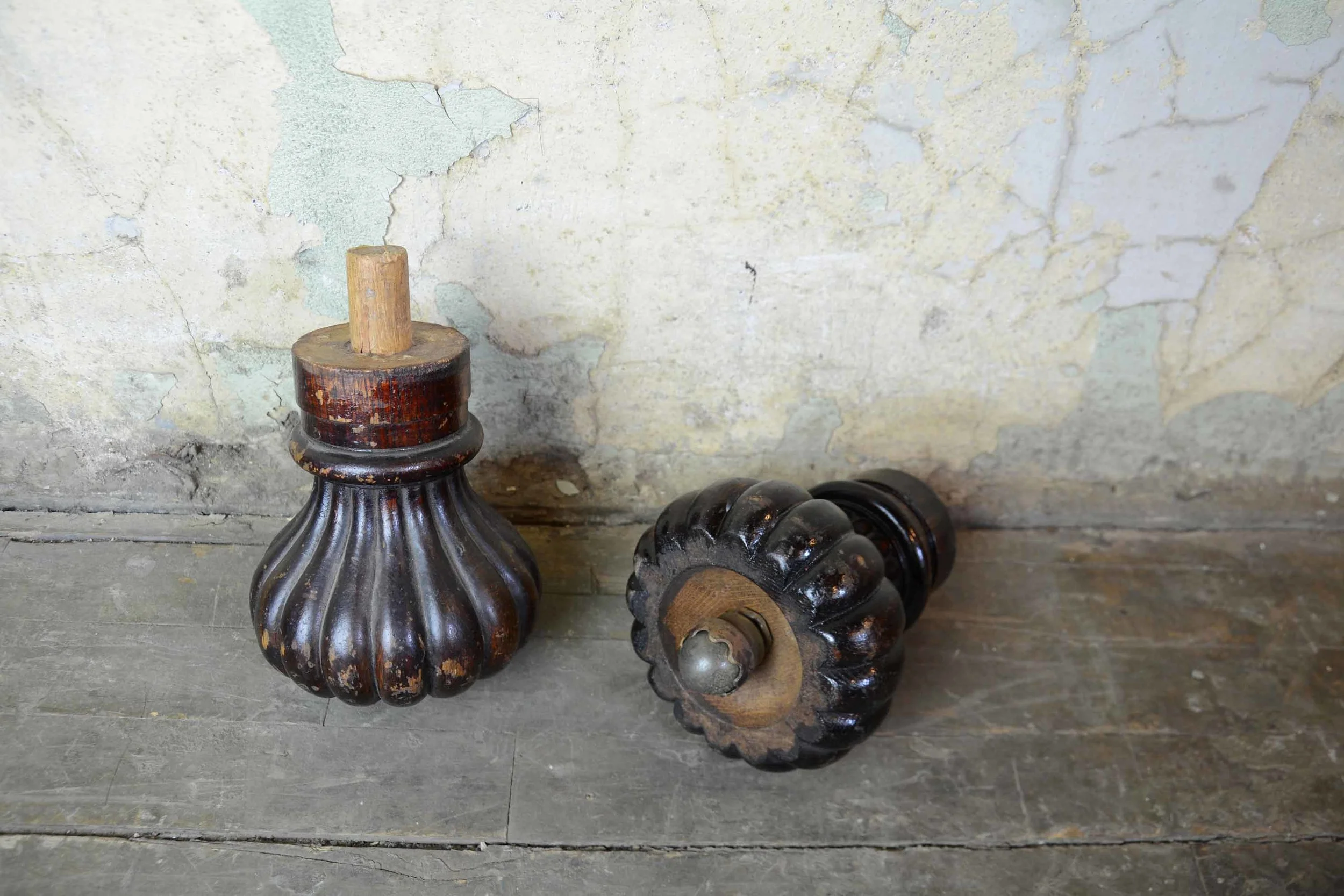 fluted oak furniture feet — ARCHITECTURAL ANTIQUES