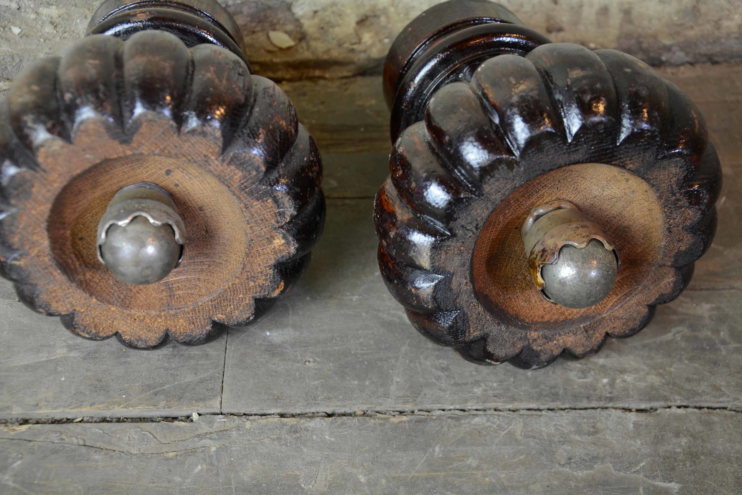 fluted oak furniture feet — ARCHITECTURAL ANTIQUES