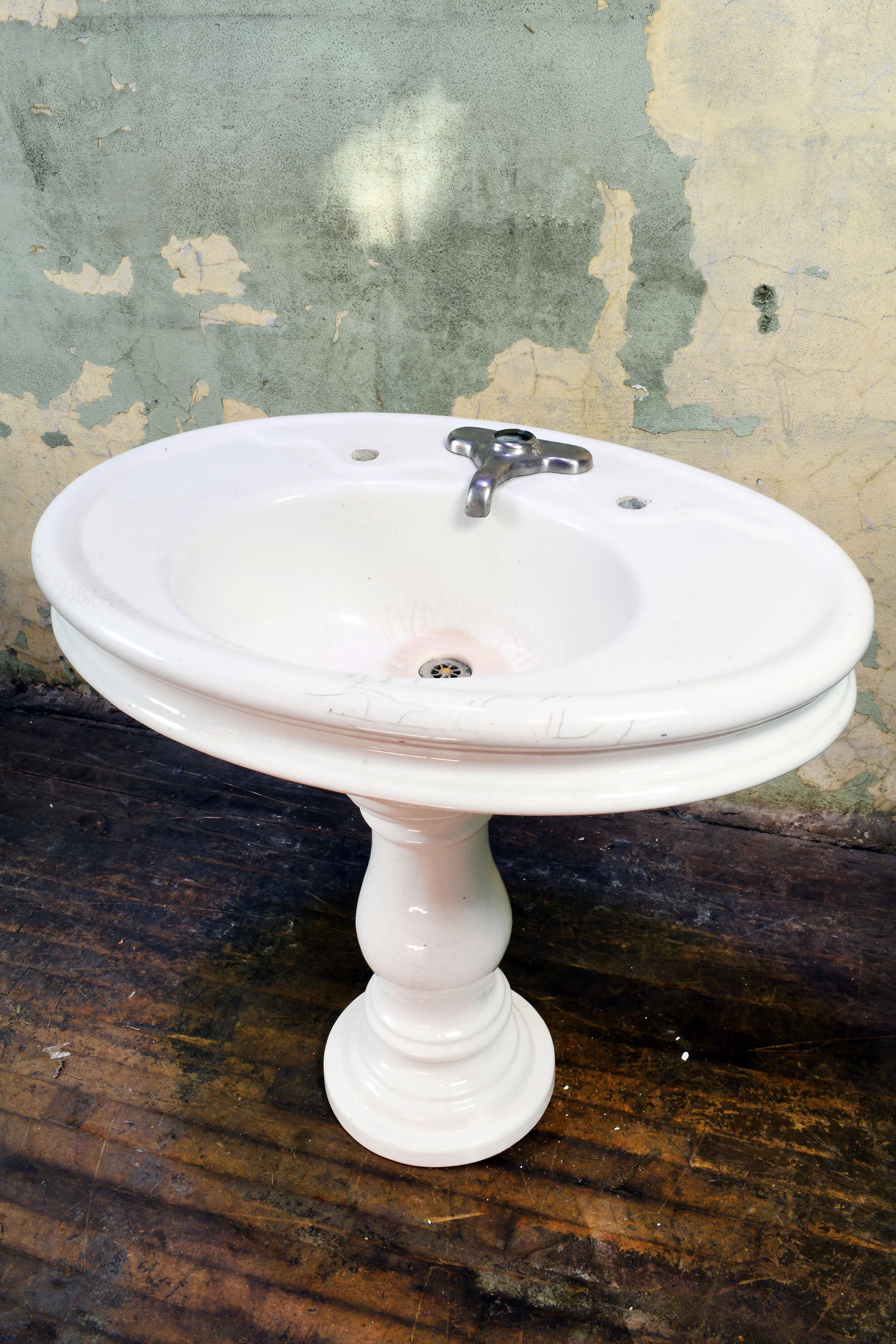 extra large oval china pedestal sink — ARCHITECTURAL ANTIQUES