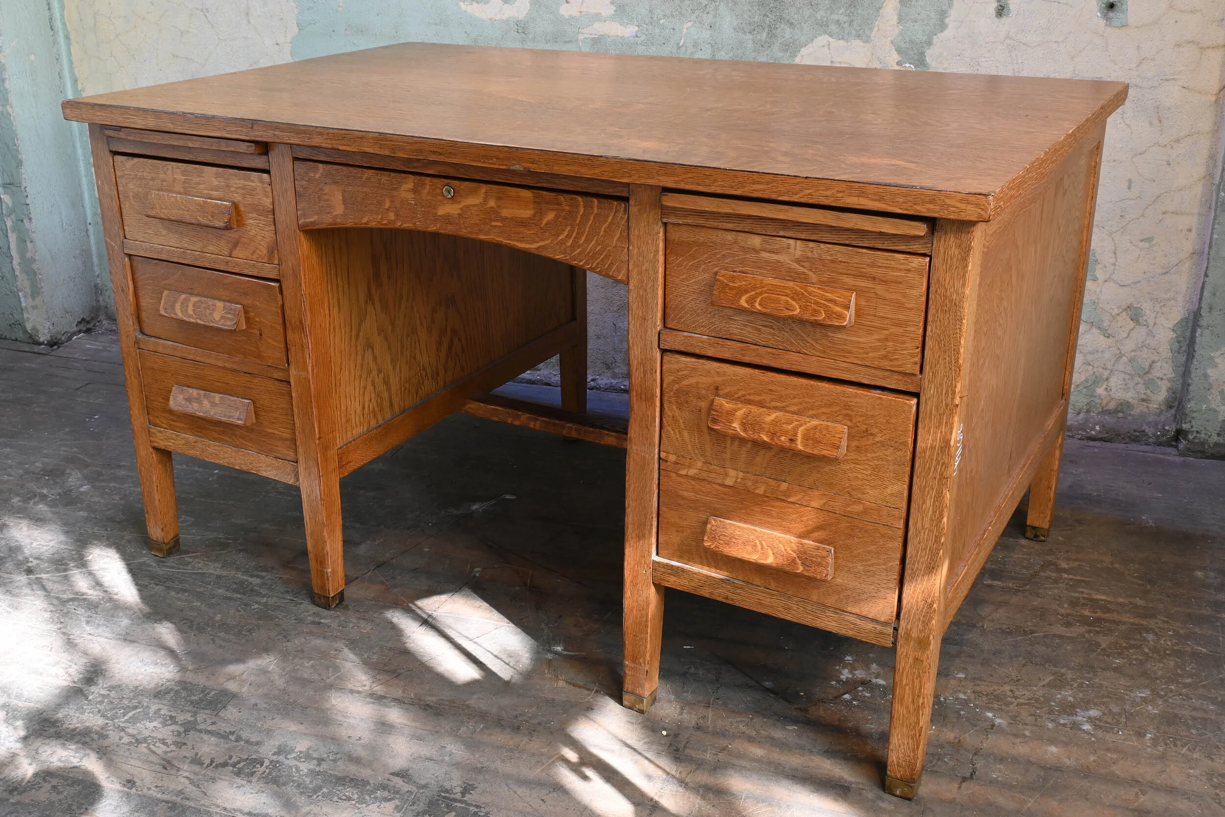 tiger oak 6 drawer desk — ARCHITECTURAL ANTIQUES