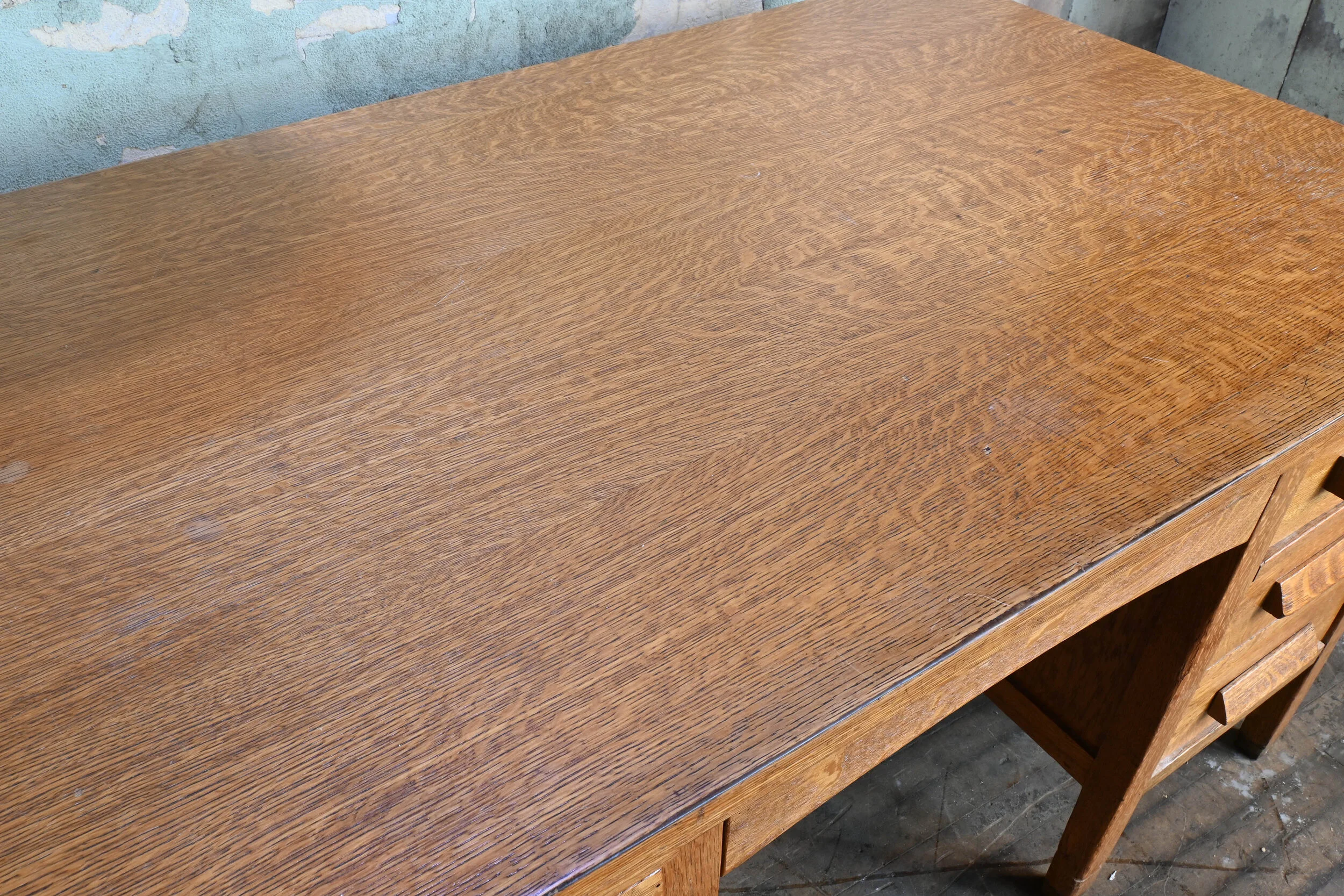 tiger oak 6 drawer desk — ARCHITECTURAL ANTIQUES