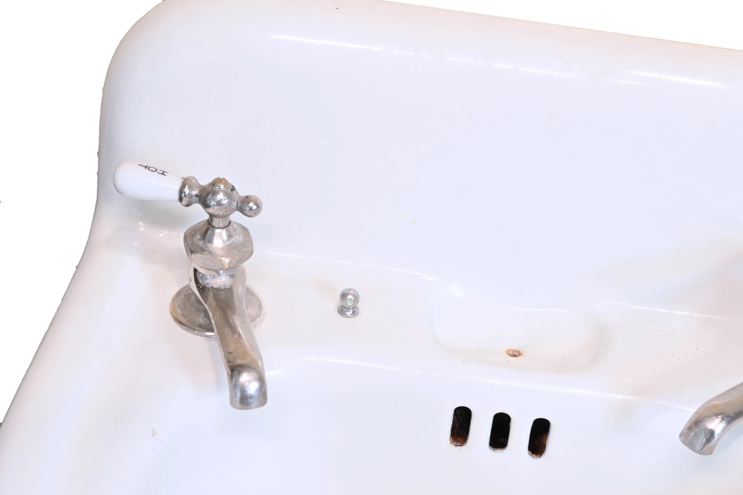 cast iron wall mount bath sinks — ARCHITECTURAL ANTIQUES