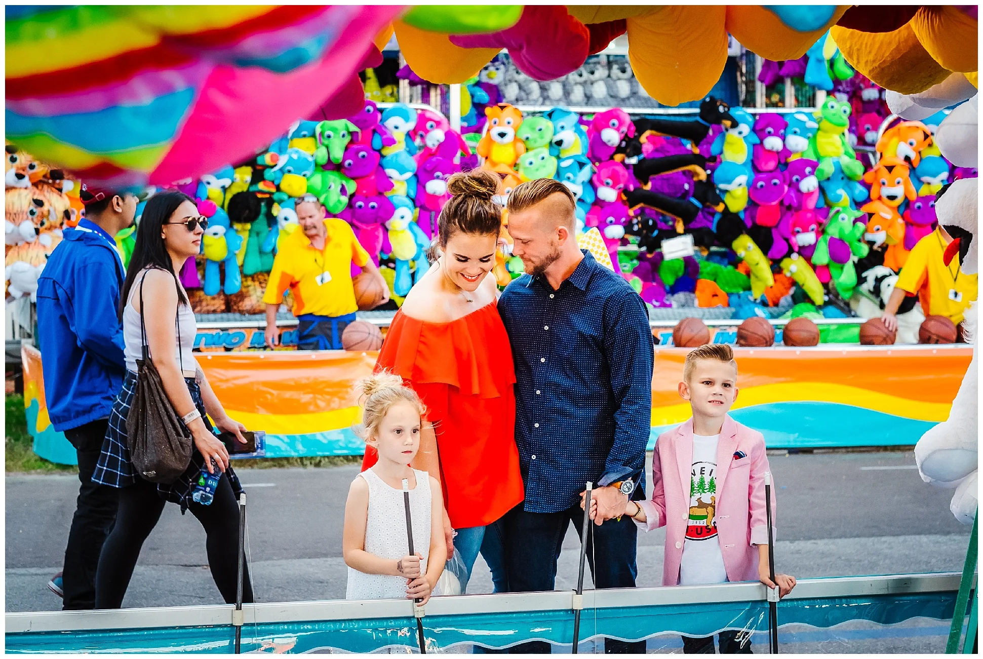 Tampa-colorful-fair-amusement park-family session_0024.jpg