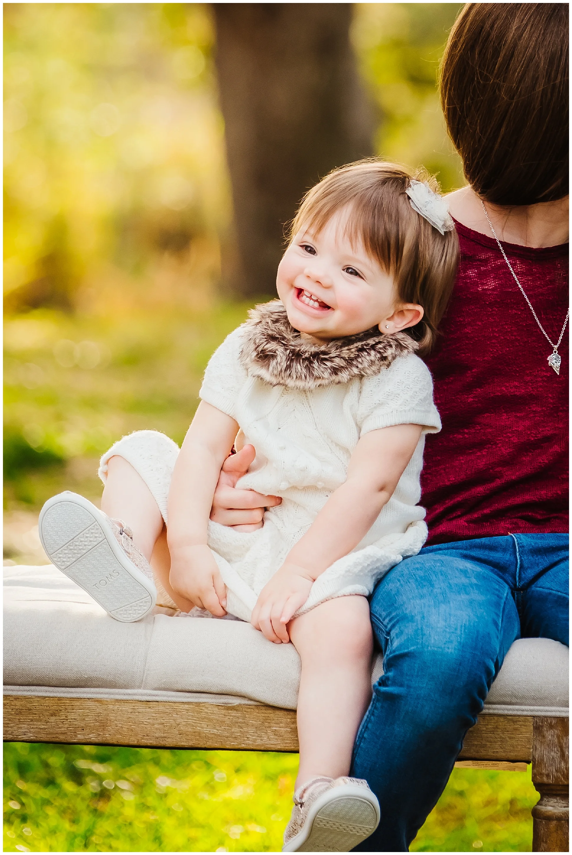 tampa-oak tree-park-holiday-gender reveal-family session_0008.jpg
