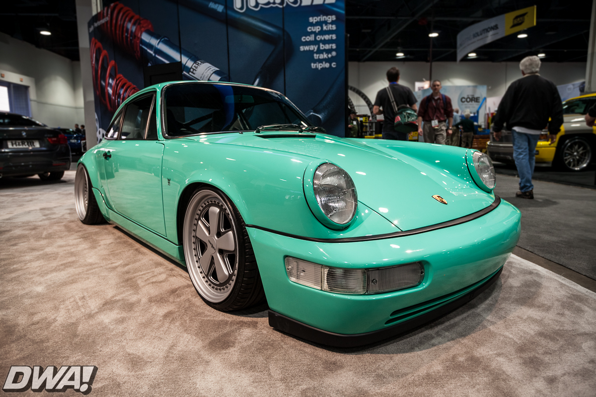 Porsche 964 at the H&R booth