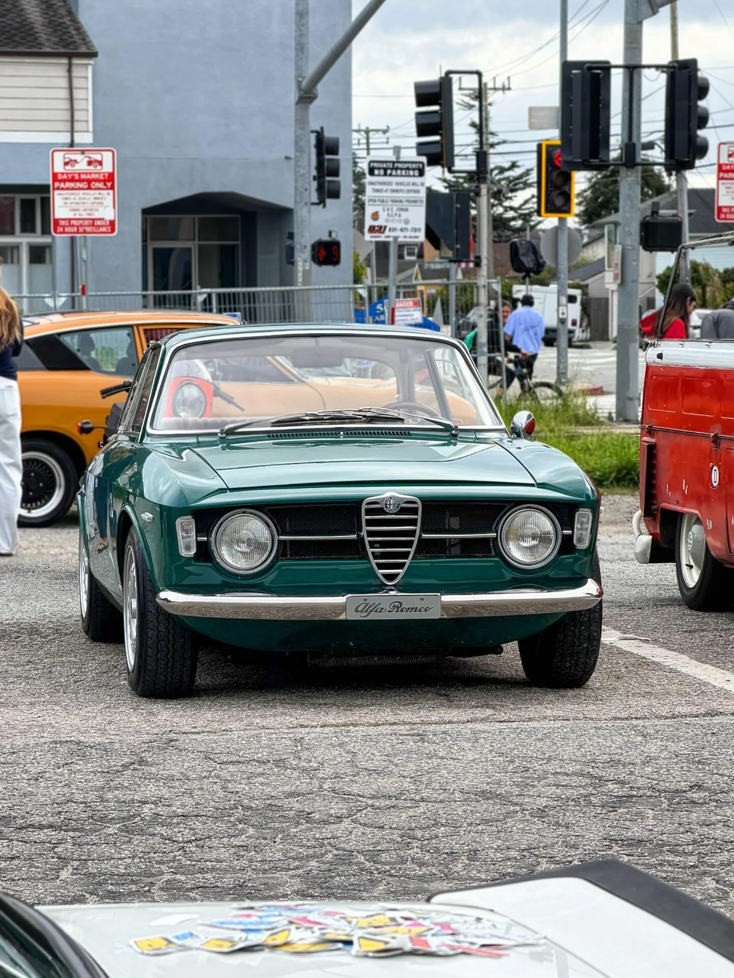 Raise your hand if you&rsquo;re team stepnose. 
_
#SeabrightMotors  #Stepnose #Scalino #AlfaRomeo #DrivingWhileAwesome