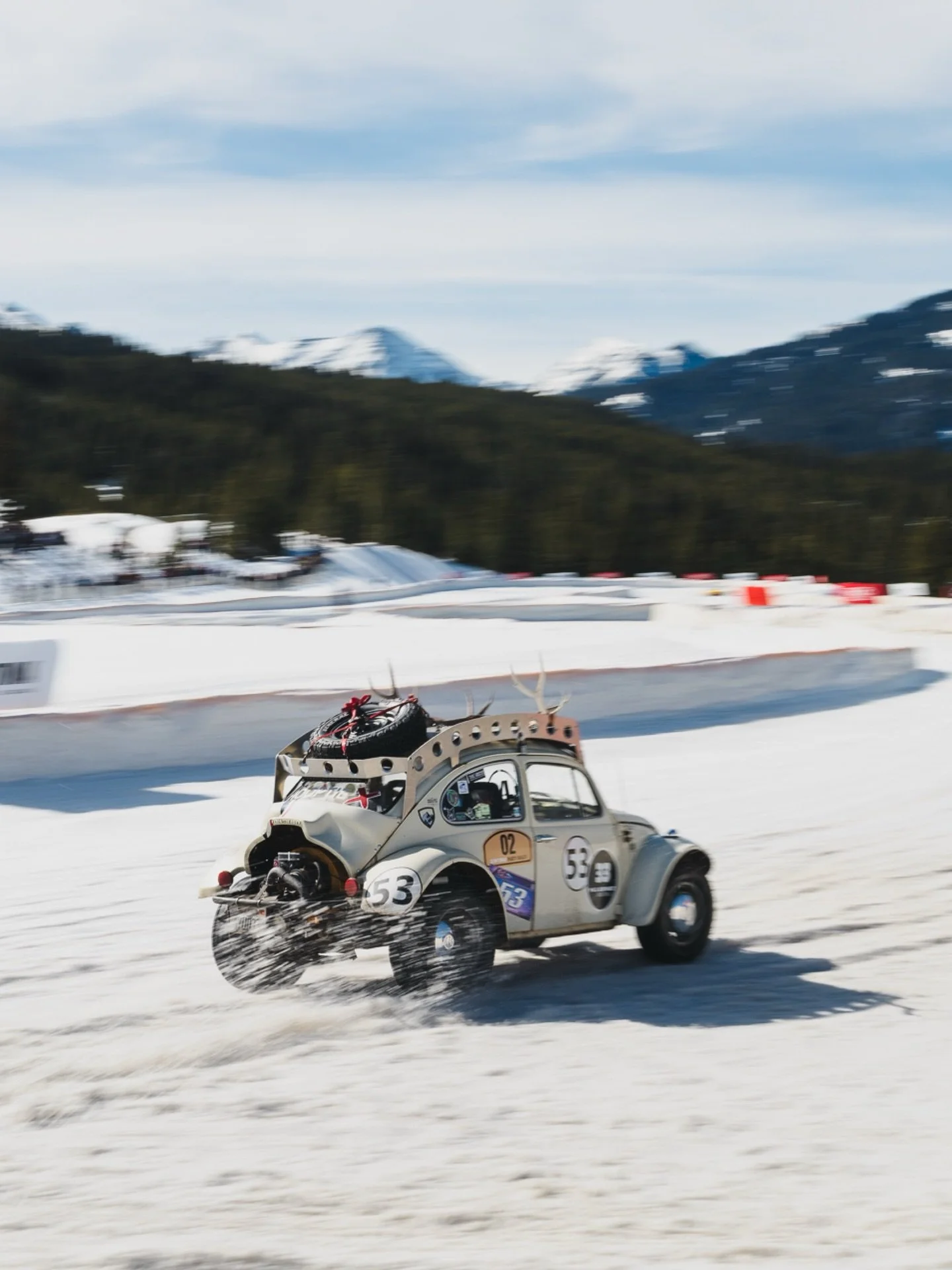 It was fun to watch @rennvolks_garage rip his Bug around the Ice in Big Sky, Montana last week. He was than most of the cars costing hundreds of times more!❄️🏁🐞