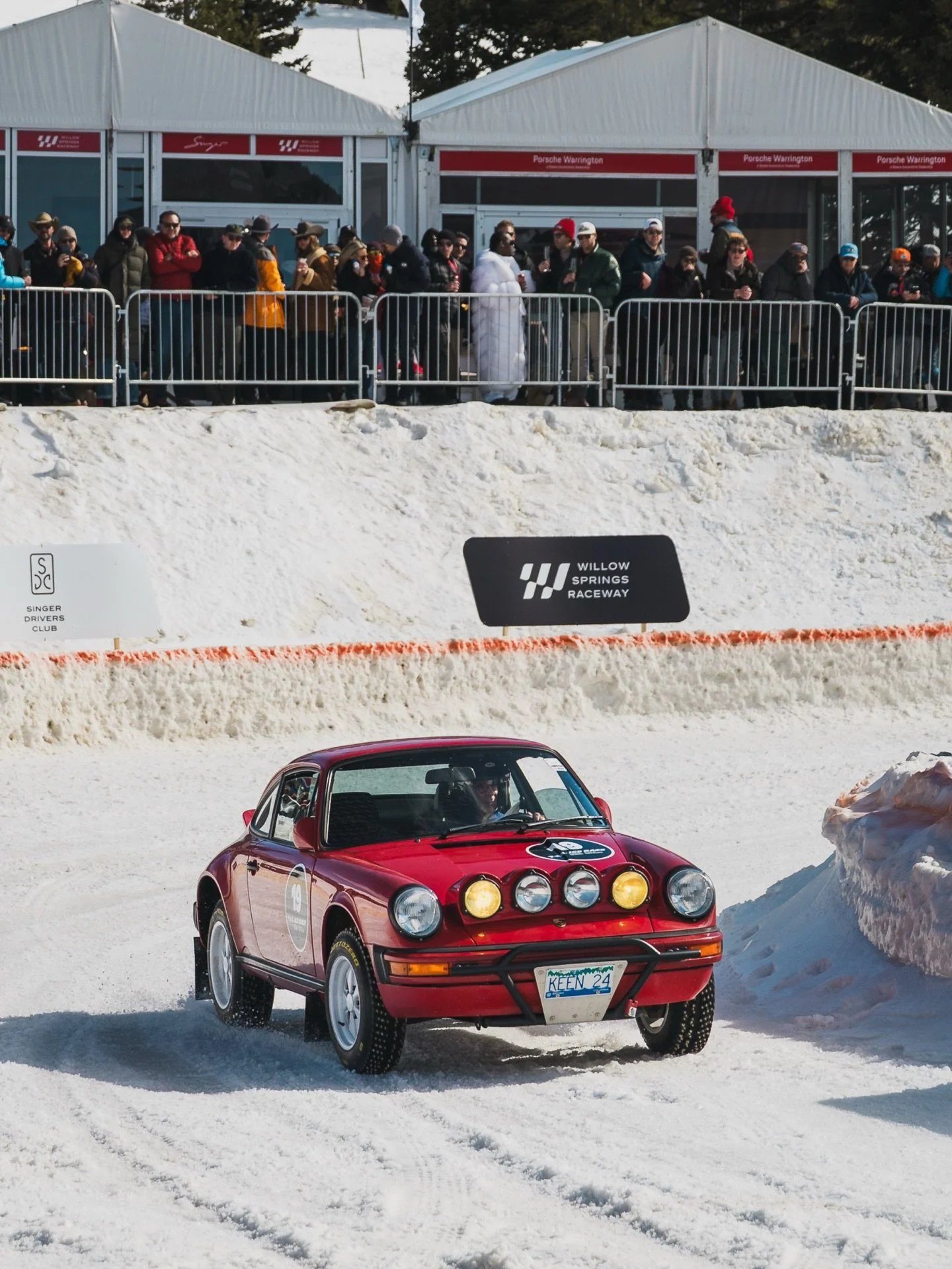Here&rsquo;s a few shots of @gvsskier ripping in his Keen Safari 911 at @fat.icerace. I thought it was Leh Keen driving with how quick he was going! -Lane

📷: @laneskeltondesign