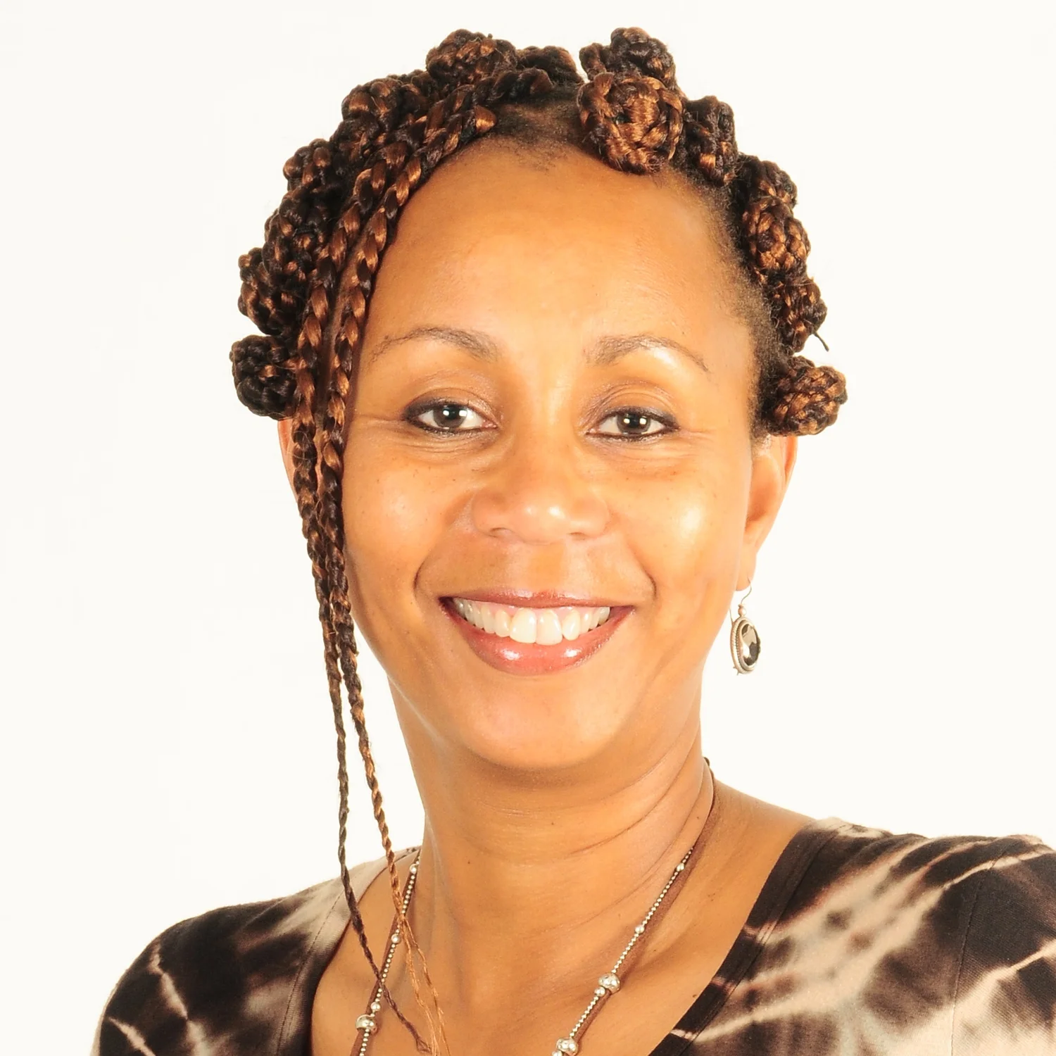 Anne-Githuku-Shongwe-1.gif