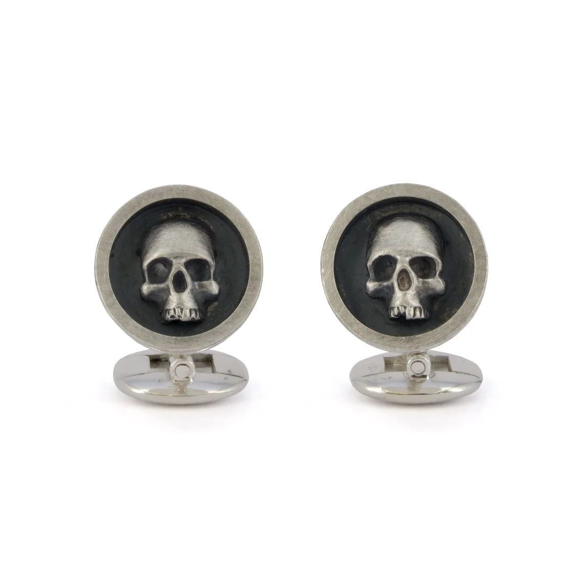 Cufflinks_Skulls_Front copy.jpg