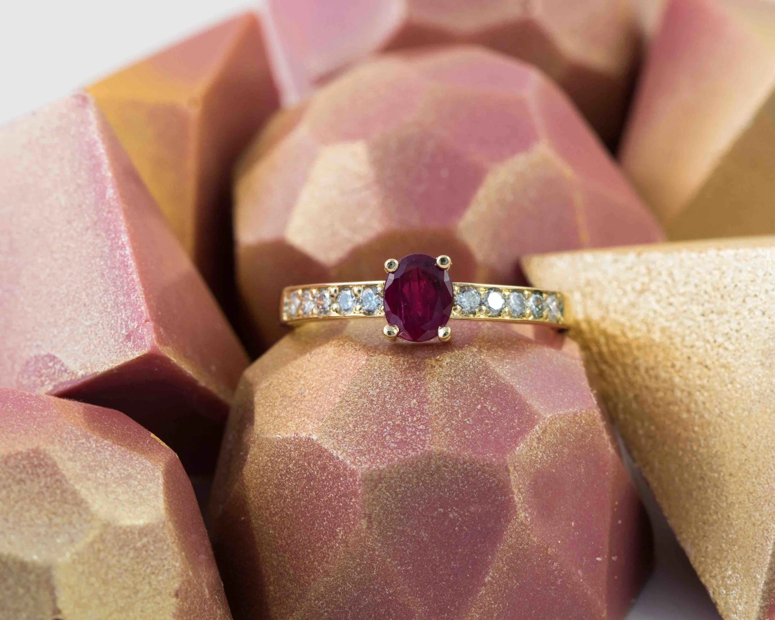 LIONESS COLAB: Katannuta Diamonds X Chocoloza - Ruby X Ruby