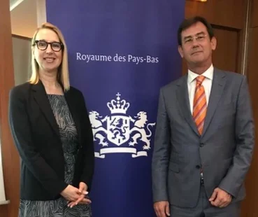 Melanie Hawken & Ambassador Robert van den Dool