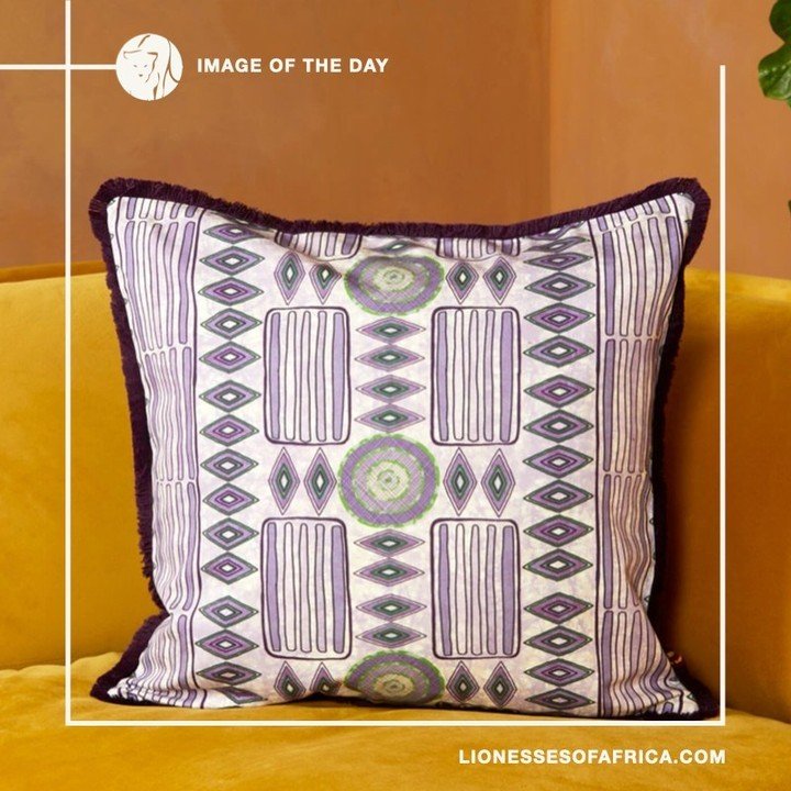 Image of the Day / Eva Sonaike

Vibrant textile design&hellip;This striking cushion from the Kano collection by Eva Sonaike caught our eye this morning. Like the rest of the world, we love the African aesthetic which is increasingly finding its way i