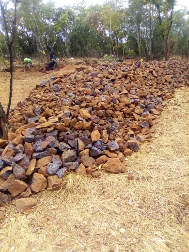 Manganese ore.jpg