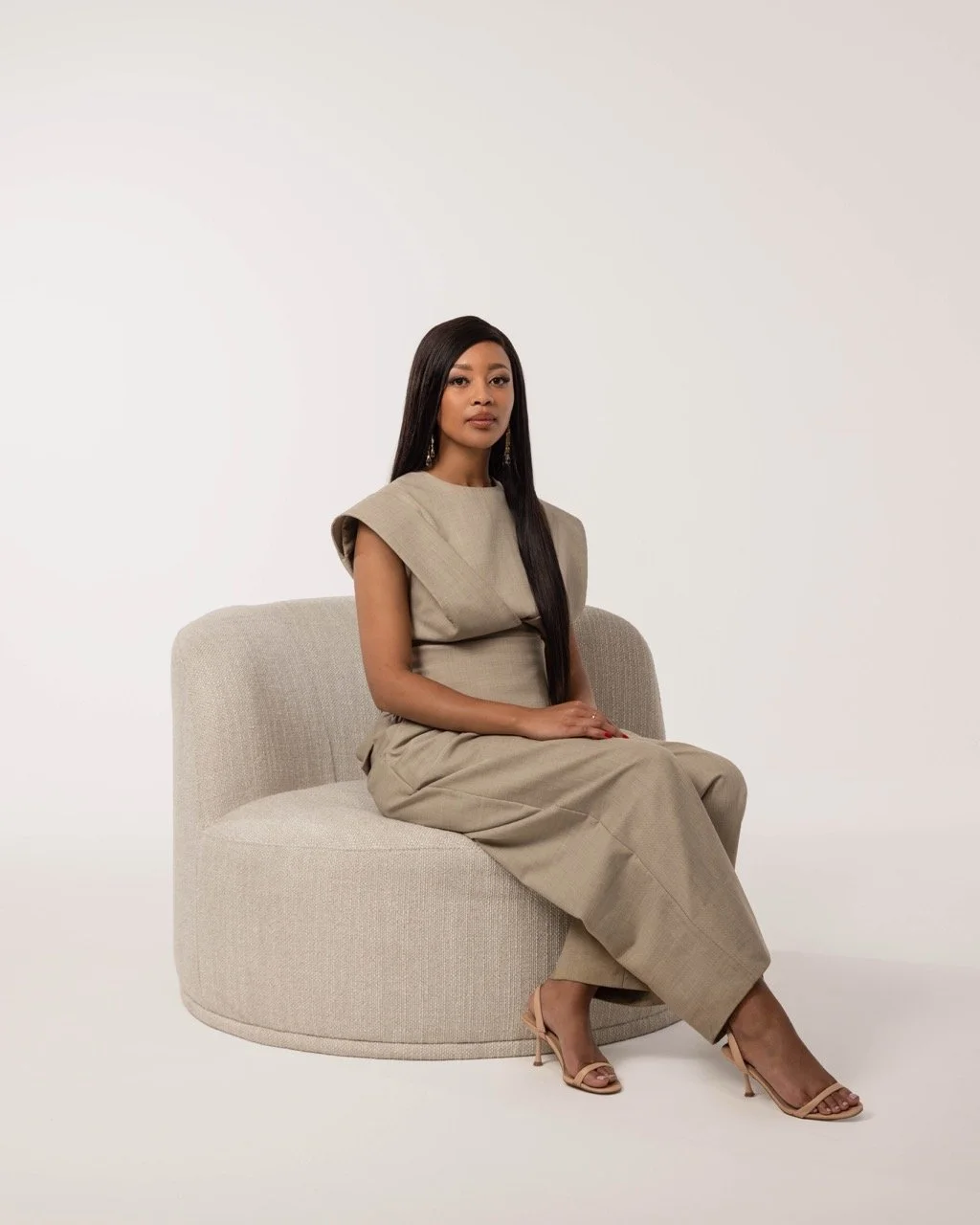 4. Veuve Clicquot_Bold Future Award_Vanessa Mhlom Large.jpeg