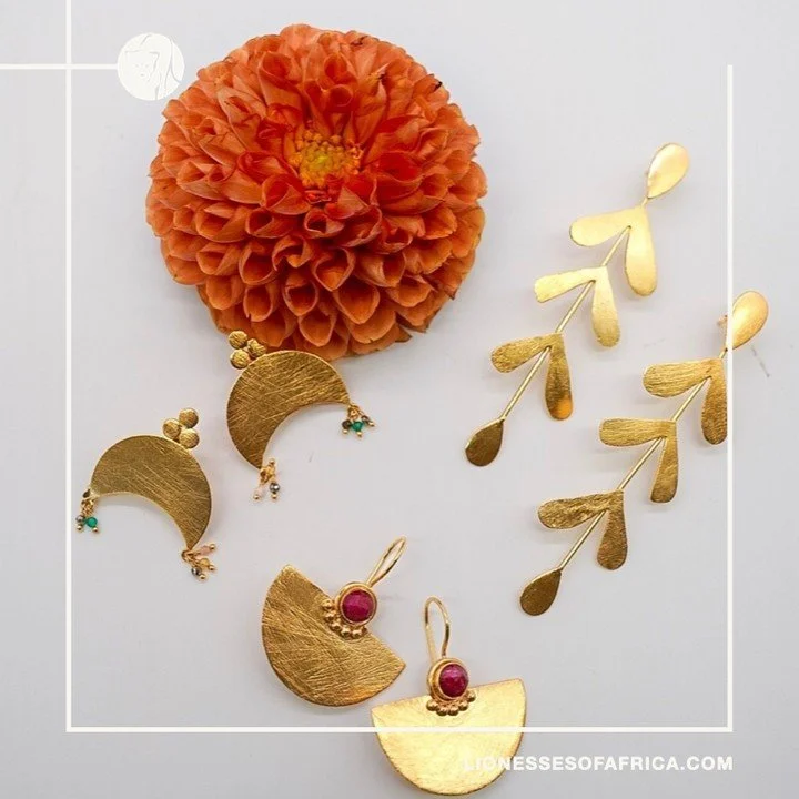 Image of the Day / Katy Valentine Collections

Jewels and gems&hellip;Katy Valentine is a South African jewellery designer creating jewellery collections inspired by African and Indian cultures. Katy Valentine Collections was born out of a love for I