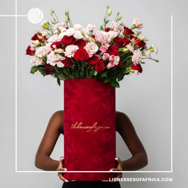 Image of the Day / The House of Agness

An elegant floral gifting idea&hellip; Mariana Agness Francisco Eria is a creative force in contemporary floral design. Her business, The House of Agness, is a luxury florist and gifting boutique nestled in Map