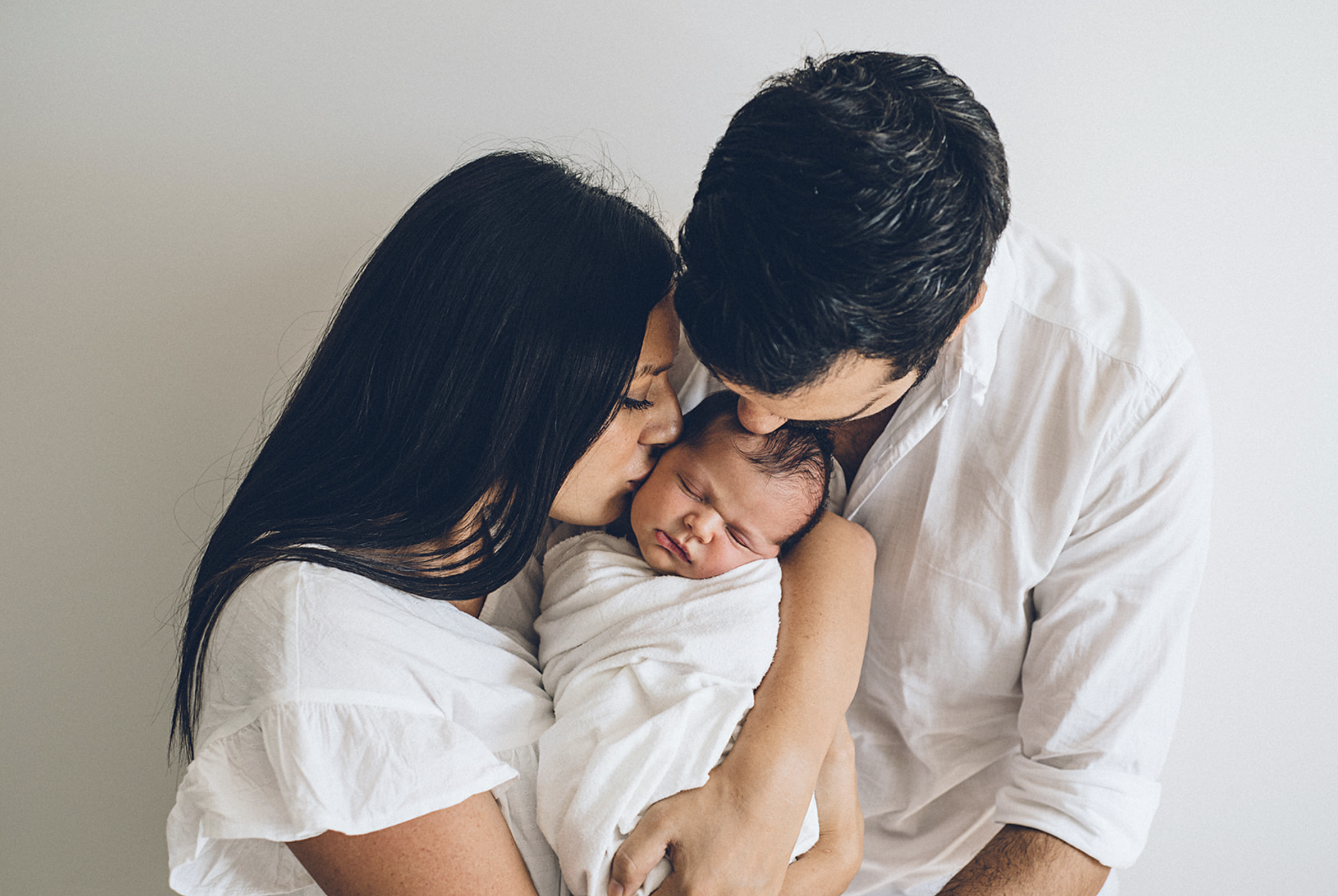 In-home newborn photography session in Sydney by Gemma MacLennan