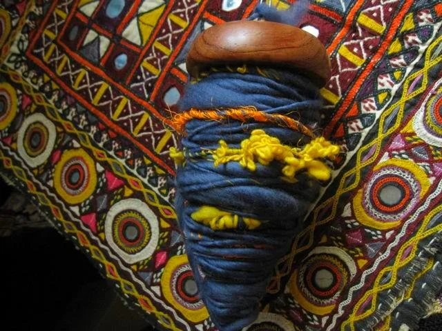 Yarn_on_spindle.jpg