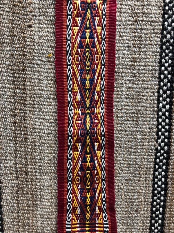 Phone cover, woven with #10 crochet cotton. Pattern from Laverne Waddington’s Andean Pick up book.