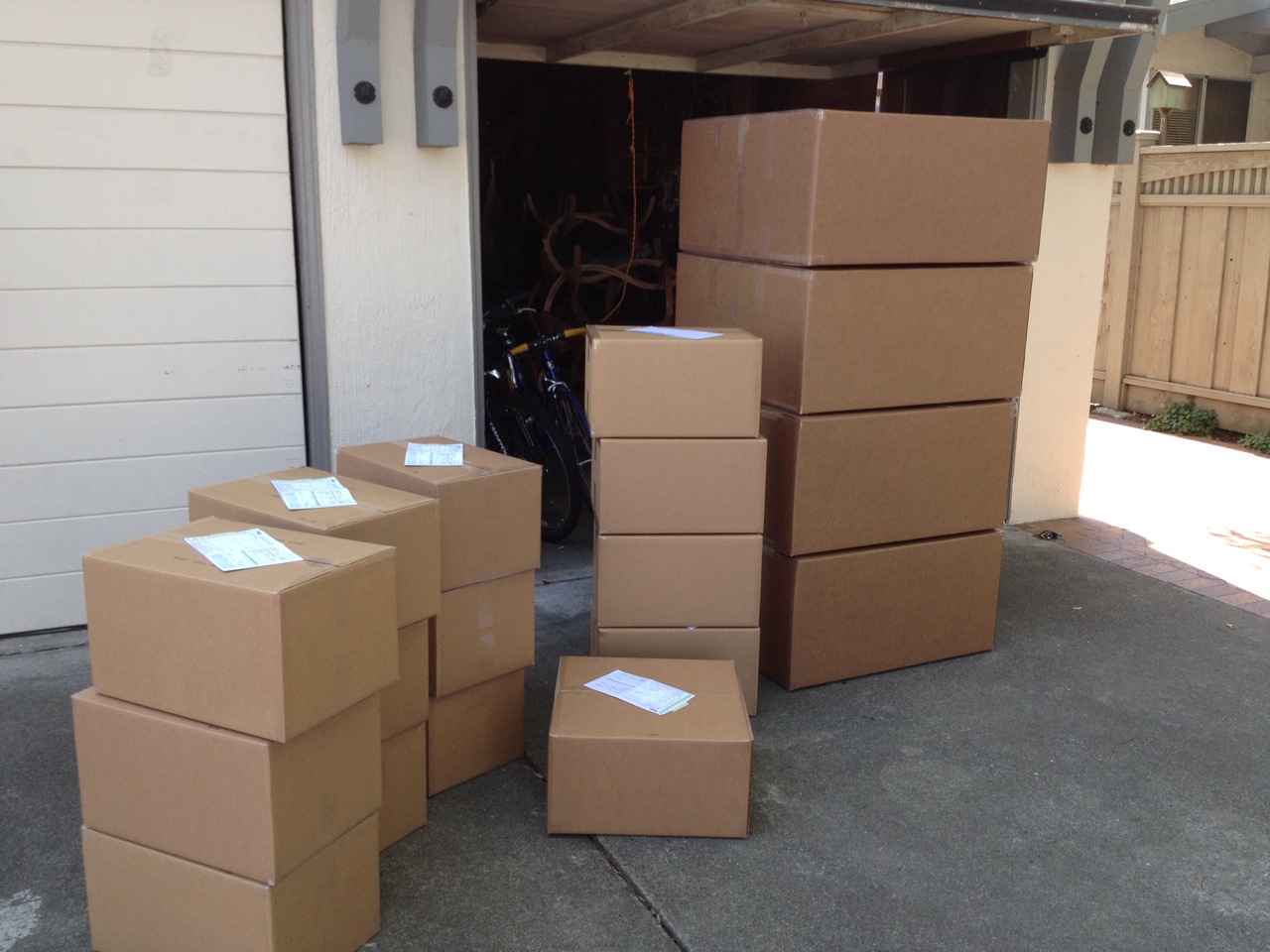 The first batch of boxes I took to FedEx. Seven more trips followed.