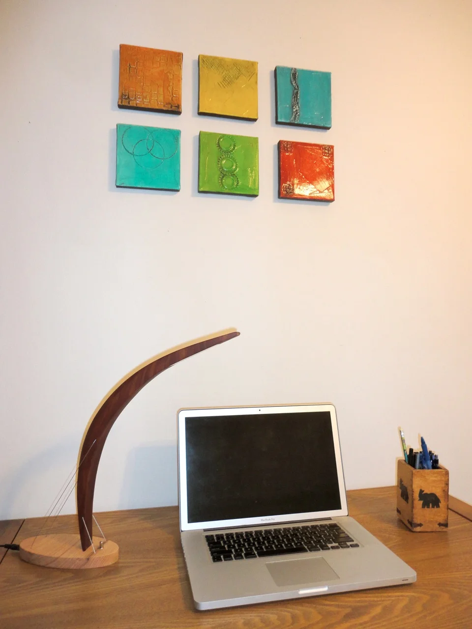 The Peering Lamp in its natural environemnt