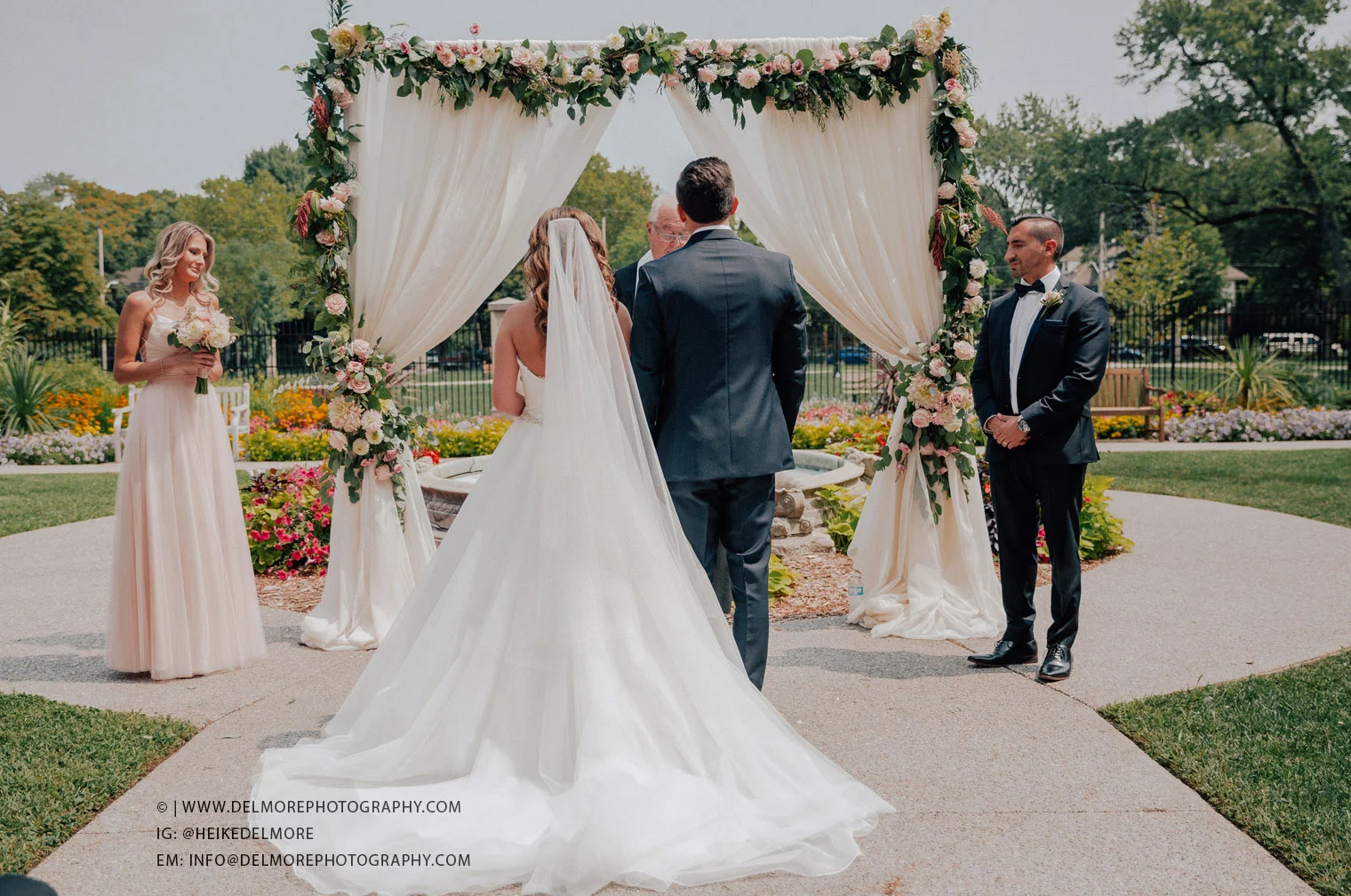 top-windsor-wedding-photographers-35.jpg