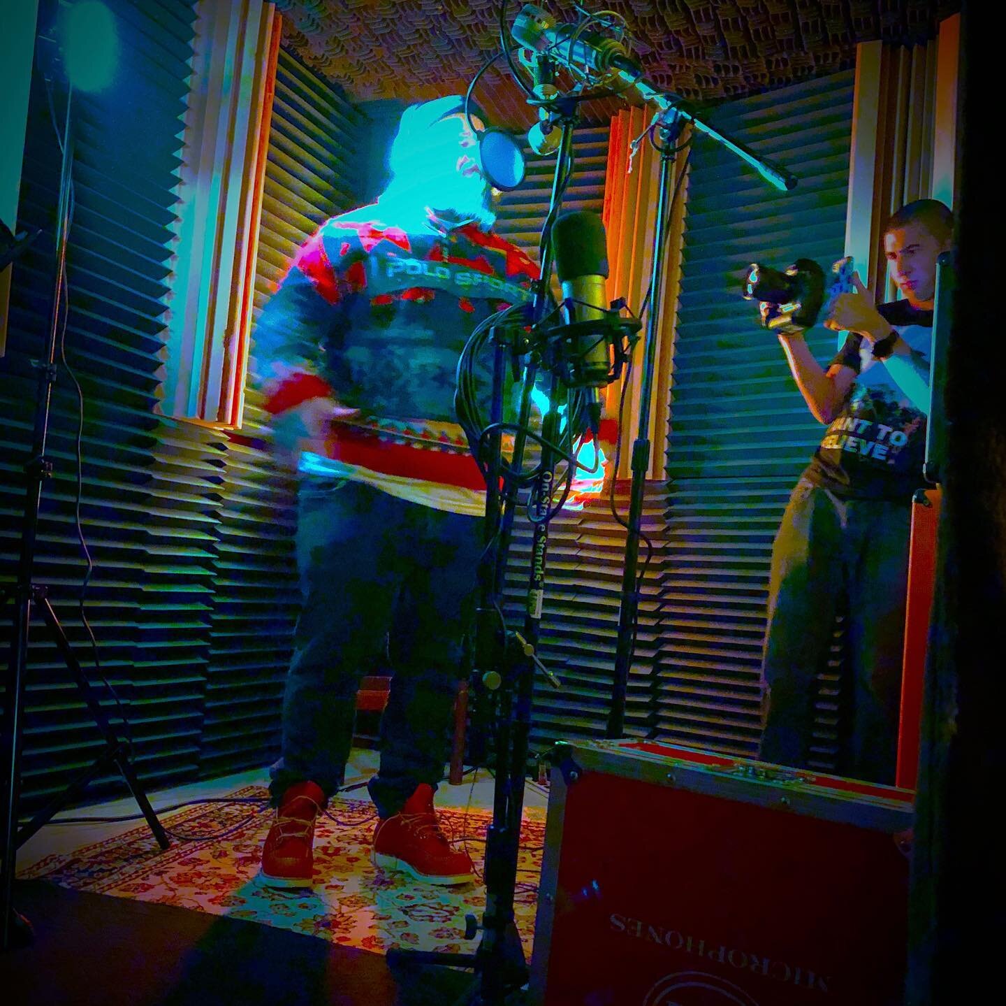 @slimbojimboyo getting B-roll video footage for the first song off @boxcutterpazzy upcoming record As Above So Below.  #enemysoil #studiolife #philly #glyphtech #vsco #vscocam #songwriter #mixengineer #proaudio #vintagegear #avid #protools #logicprox