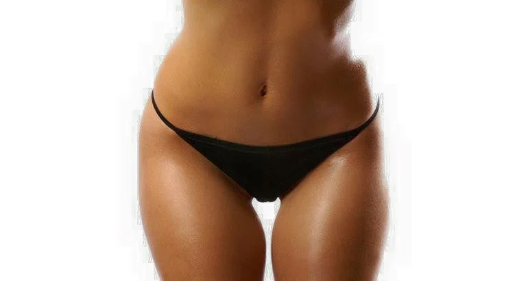 Luce un abdómen plano