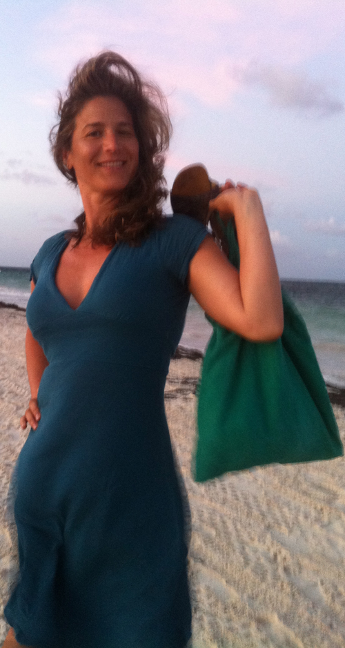 3_4_Bodyshot_Beach.png