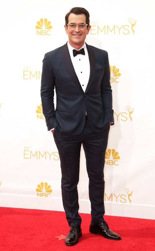 Ty Burrell was a great example of one of the most emergent trends of the evening: Blue tuxedos! And Burrell pulled it off better than most. While we think that his trousers are a little too tight for comfort, overall he looks great and like he’s ready to have a great time.