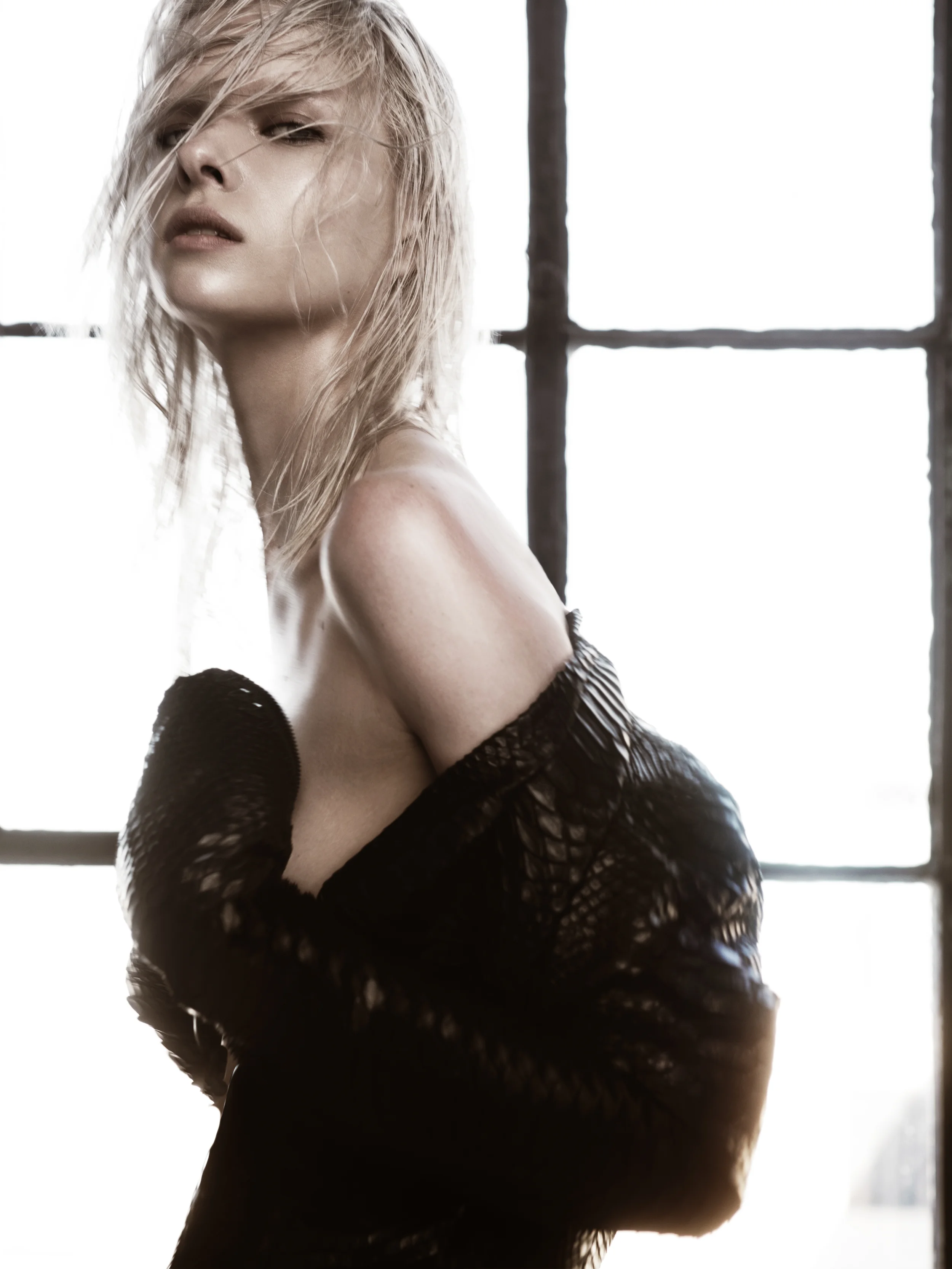  Photographer: Matthew Priestly&nbsp;  Stylist: Michael Tucker&nbsp;  Makeup:&nbsp;  Hair:  Nails: Isadora Rios&nbsp; 