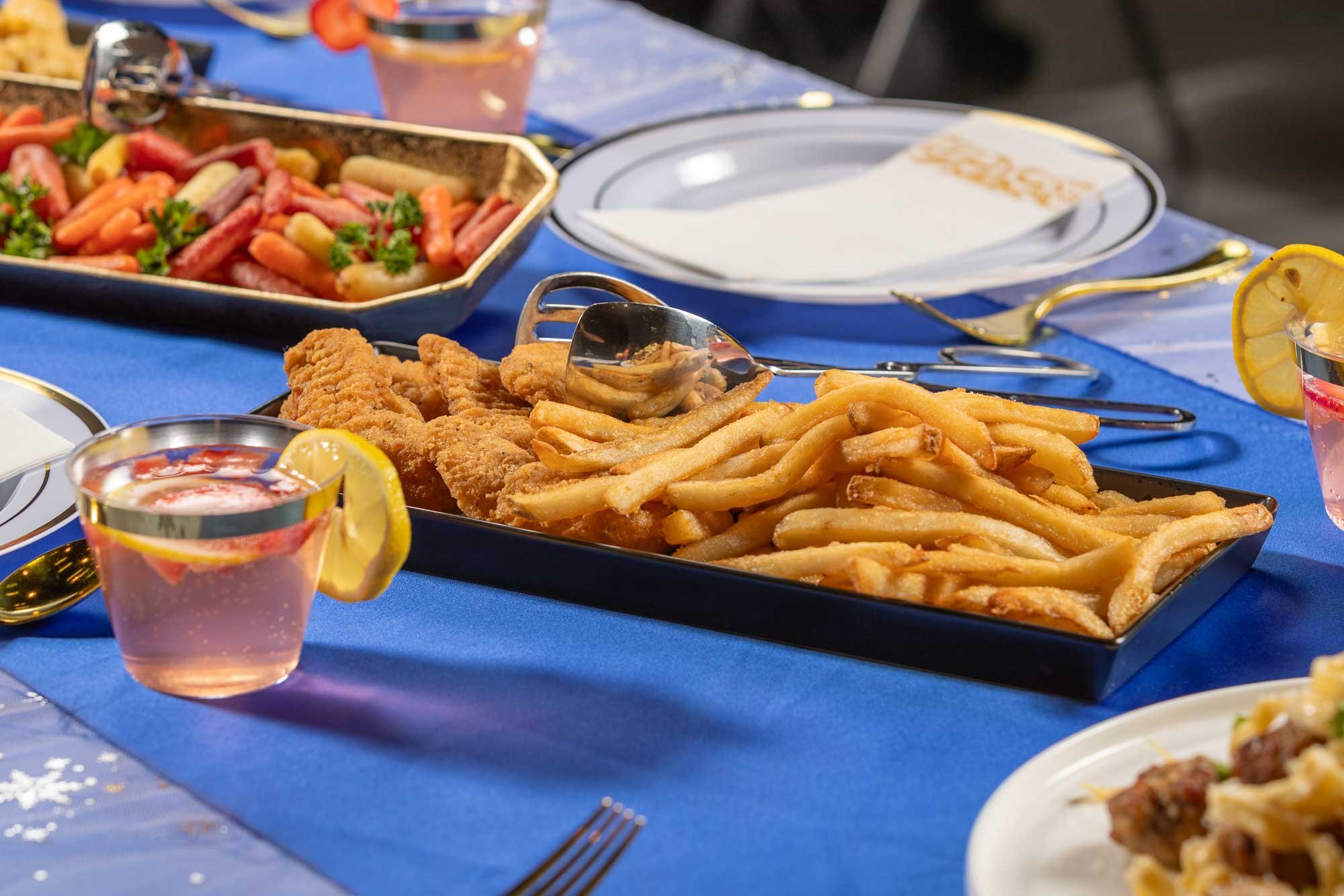 Frozen-and-Loop-Food-026-chicken-fingers.jpg