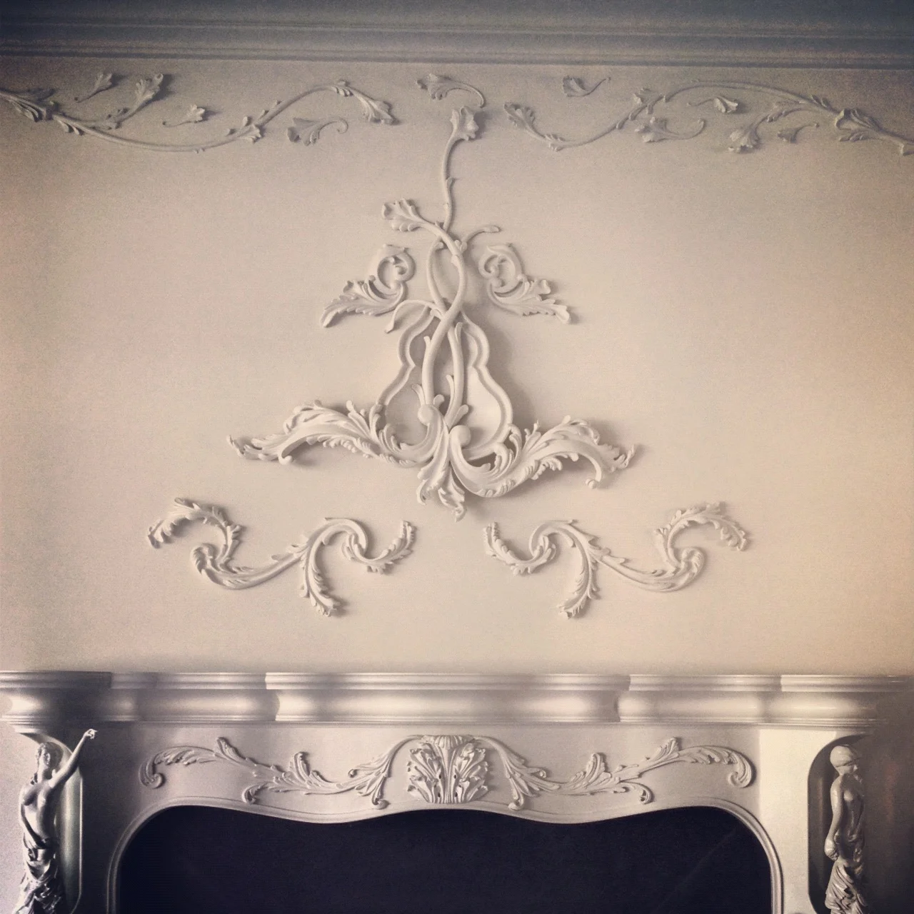 Molding Commission, Private Residence