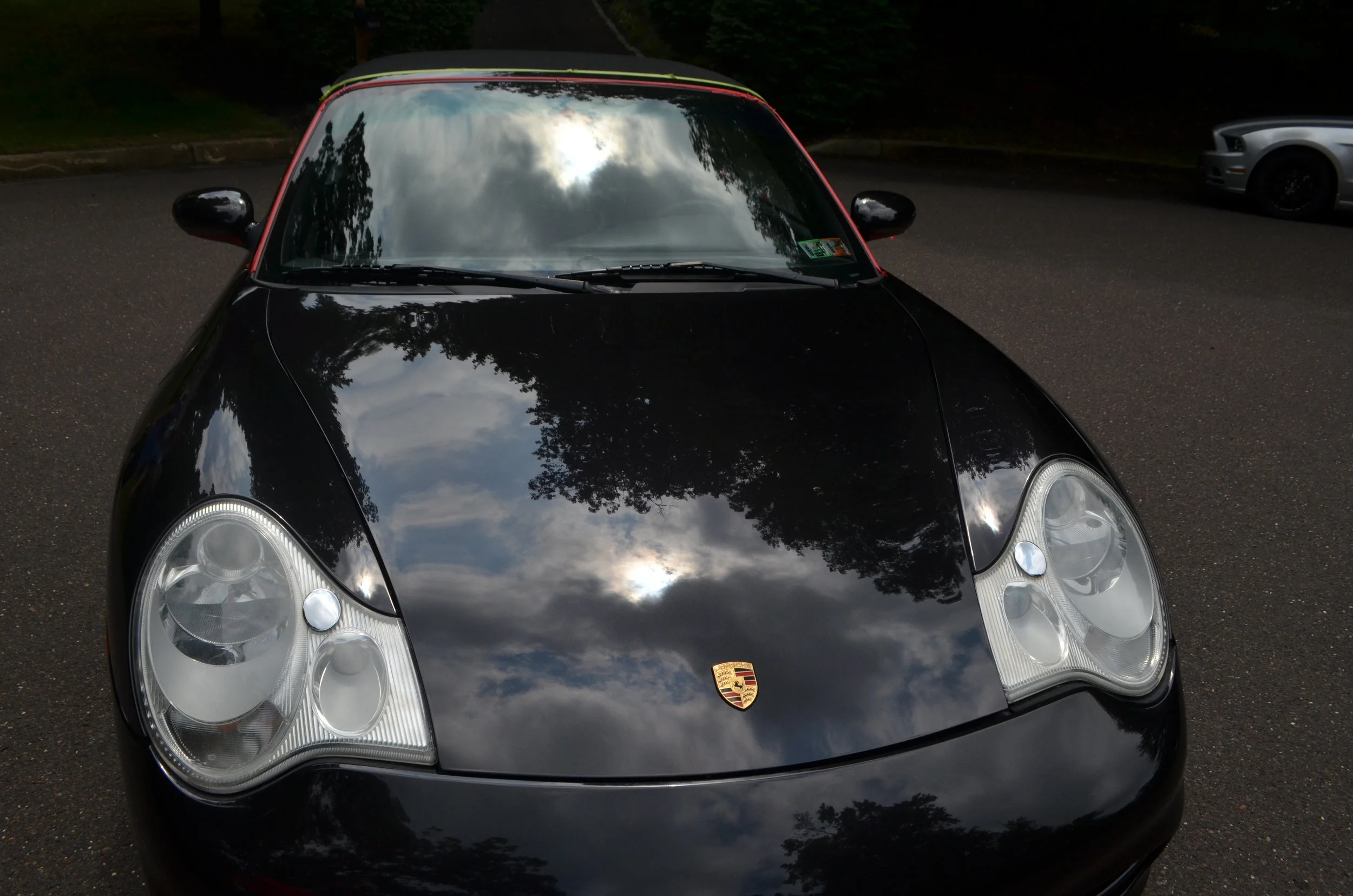 32 - QsSED0i - Sunlight inspection. Headlights cleaned up..jpg