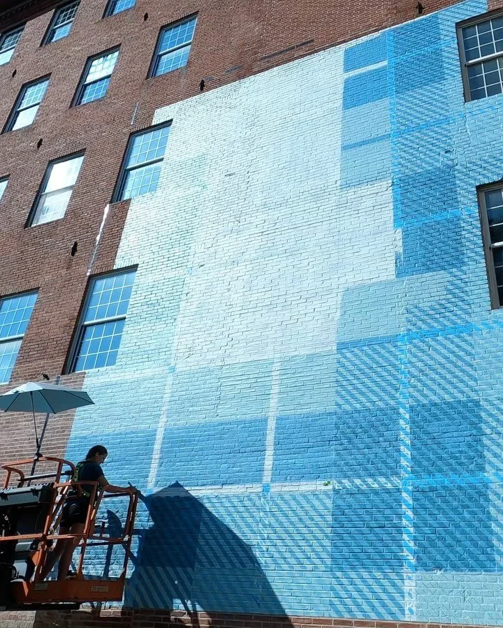 Channeling the MassArt weaving room 🧵🩵