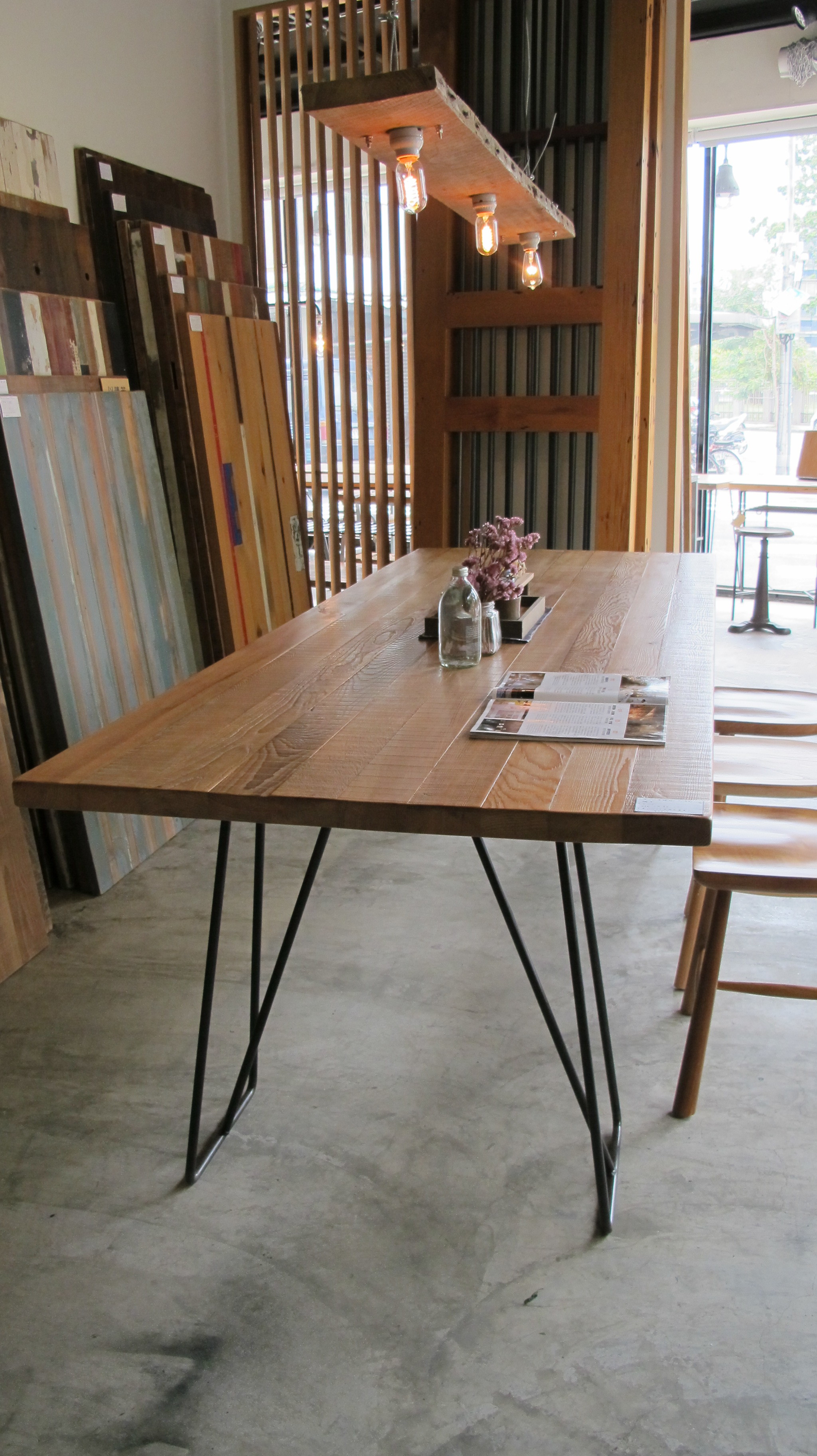 F-05 Dining Table