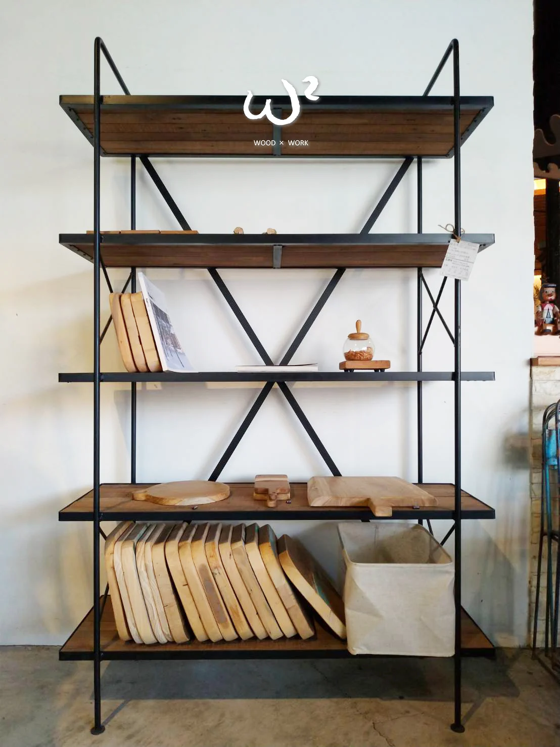 SH-I-01 Five-layer shelf L120*D40*H190cm 五層置物架(寬度及層數可修改) NT 15,800 另有松木材質(請洽門市了解)
