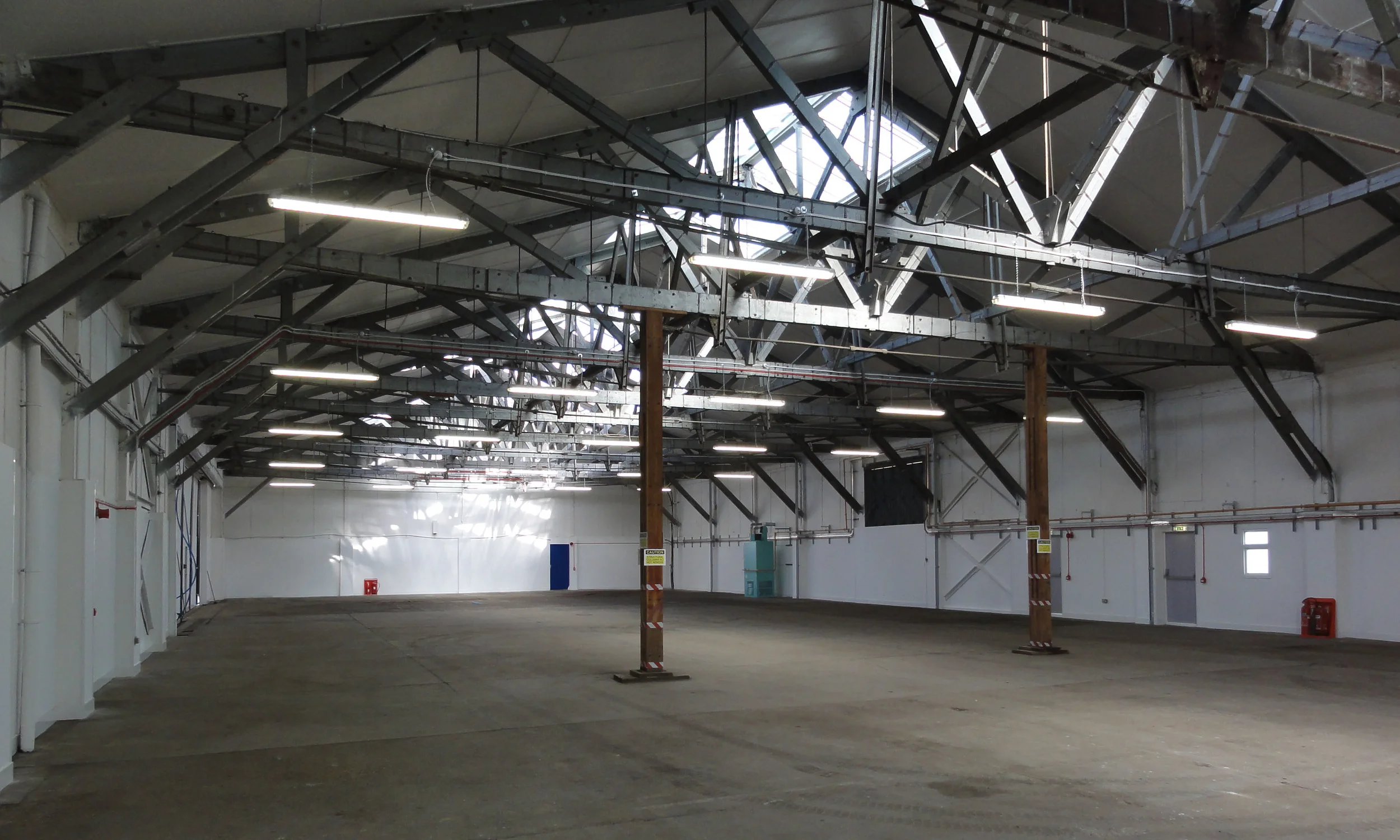 Interior 1.jpg