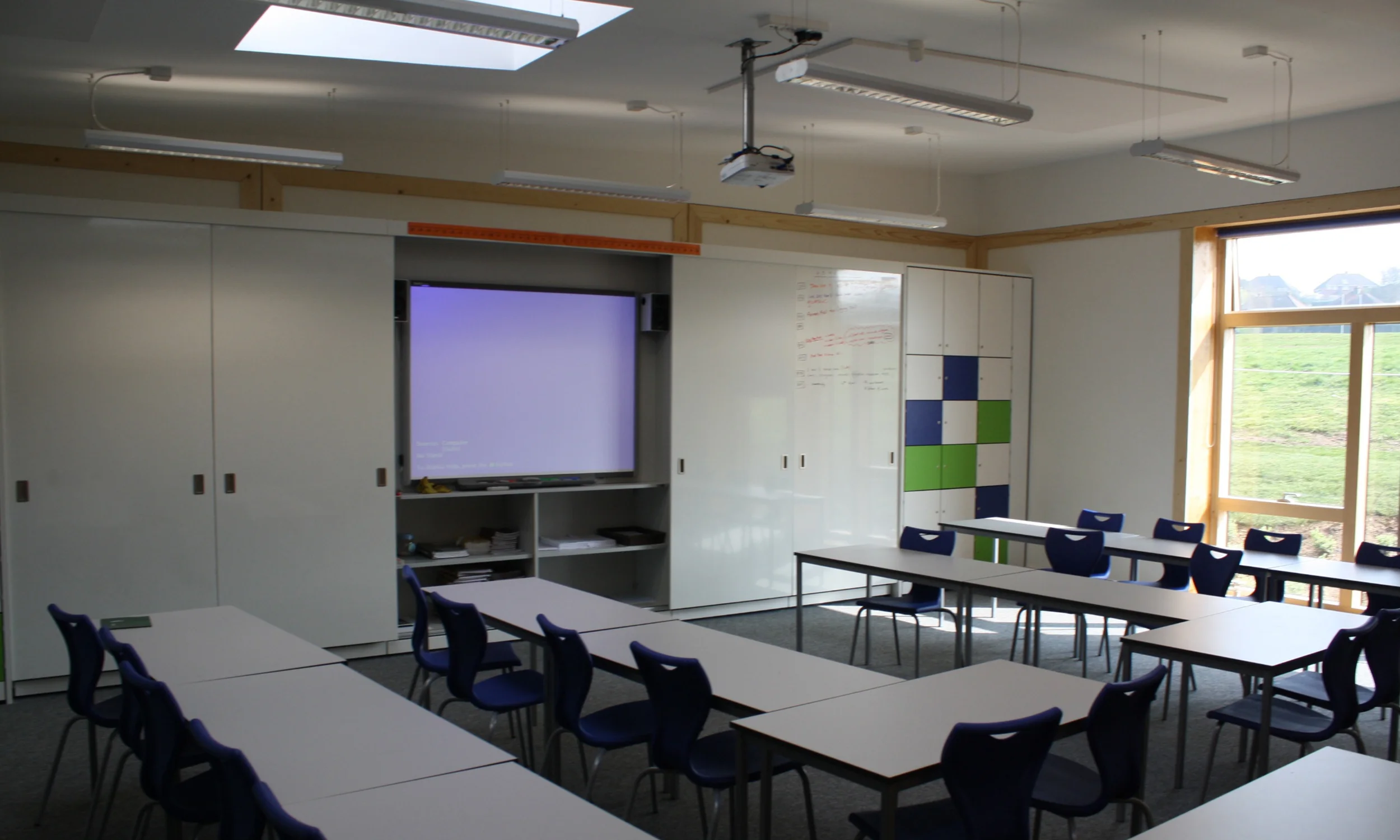 Interior 1.jpg