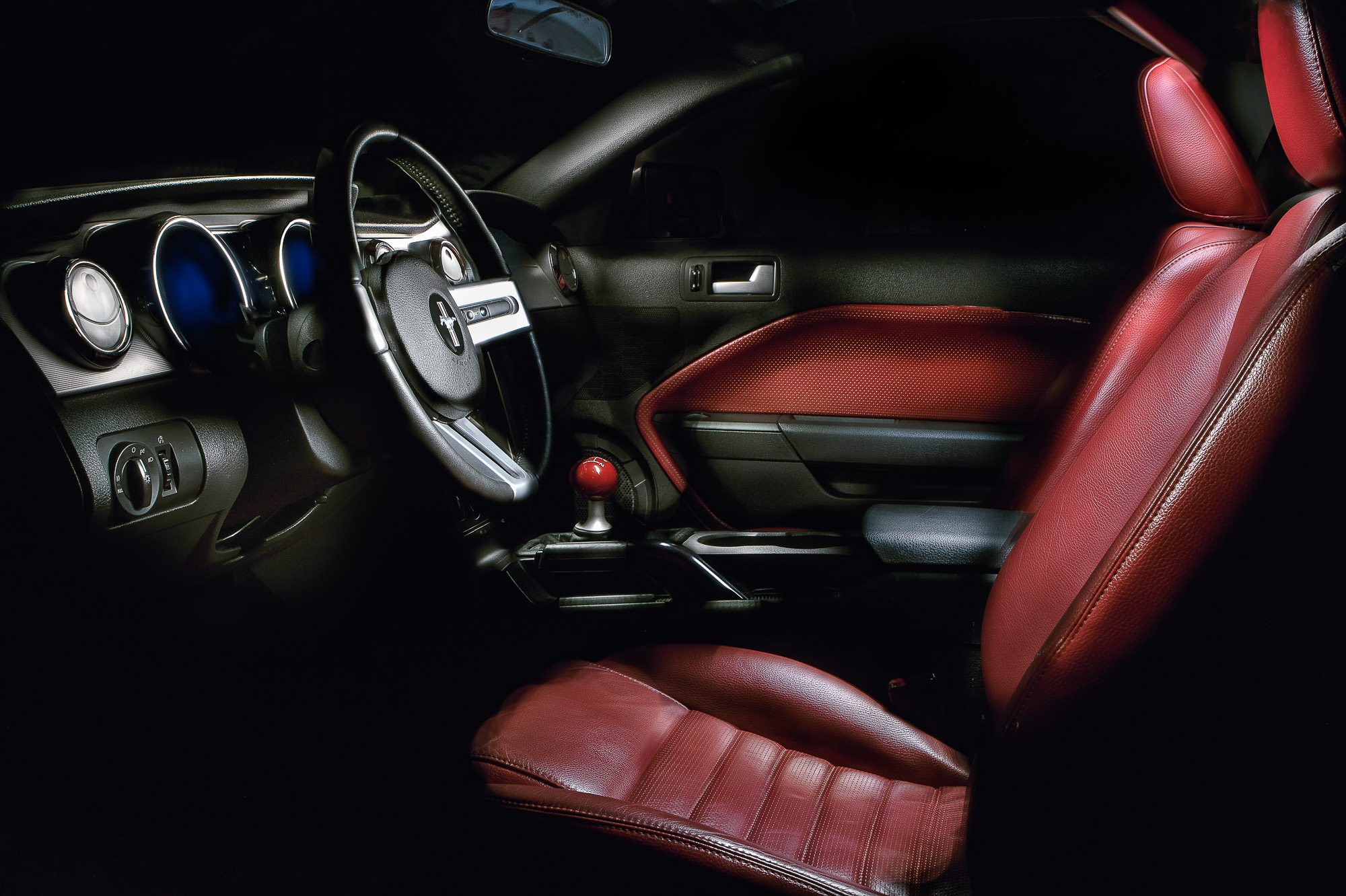 2005 Ford Mustang GT Interior