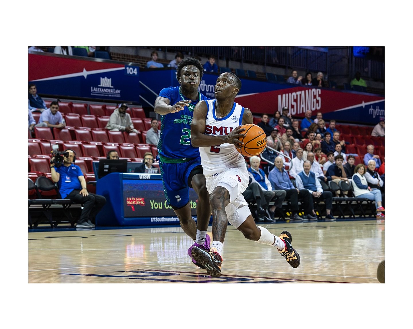 NCAA  Men&rsquo;s Basketball |  Texas A&amp;M-Corpus Christi vs Southern Methodist Mustangs | November 06, 2025 | Dallas, Texas | &copy;️Mark Fann | @zumapress 
@smubasketball @smu.mustangs @islandersmbb #SMUMustangs #PonyUp #SMUBasketball #TarletonS