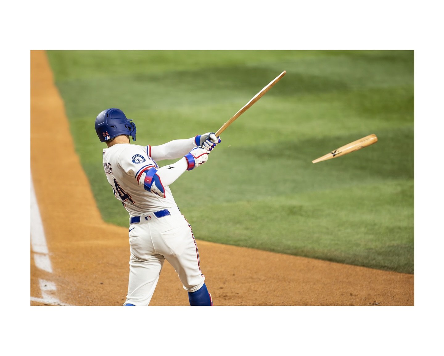 MLB | New York Yankees vs Texas Rangers | April 28, 2026 | Arlington, Texas | &copy;️Mark Fann | @zumapress 

You were right &mdash; ESPN has Yankees 3, Rangers 2 for April 28.

The New York Yankees edged the Texas Rangers 3&ndash;2 as Cam Schlittler