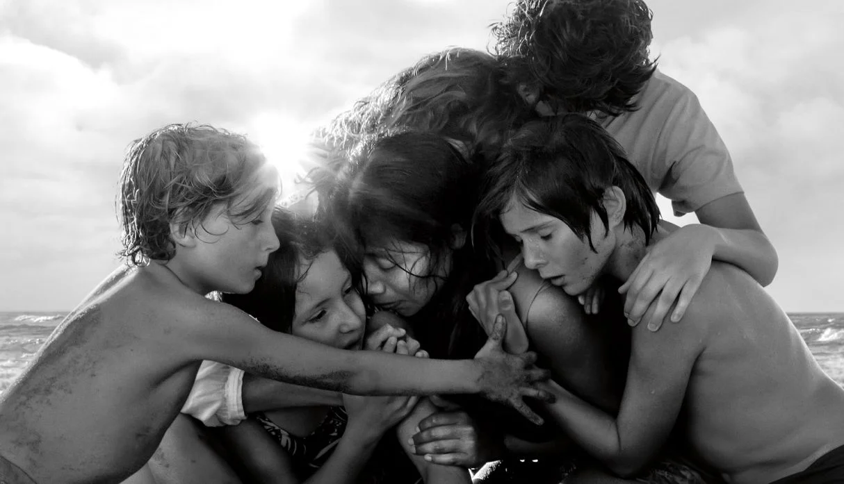 alfonso-cuaron-lanza-poster-oficial-de-la-pelicula-roma.jpg