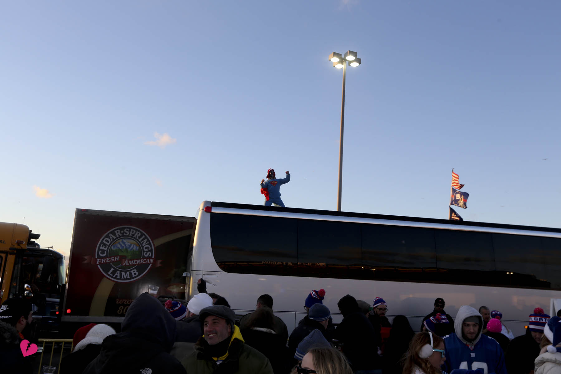 The Tailgate 11.26.13 035.jpg