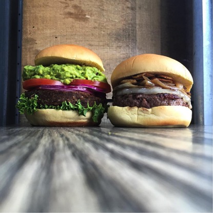 Zdroj foto: Burger Heights Facebook.