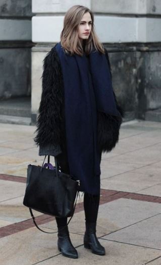 A CHIC WAY TO STYLE BLACK AND NAVY BLUE TOGETHER, CHIC TALK