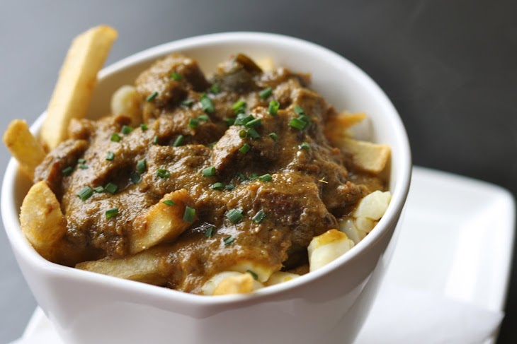 rendang beef poutine