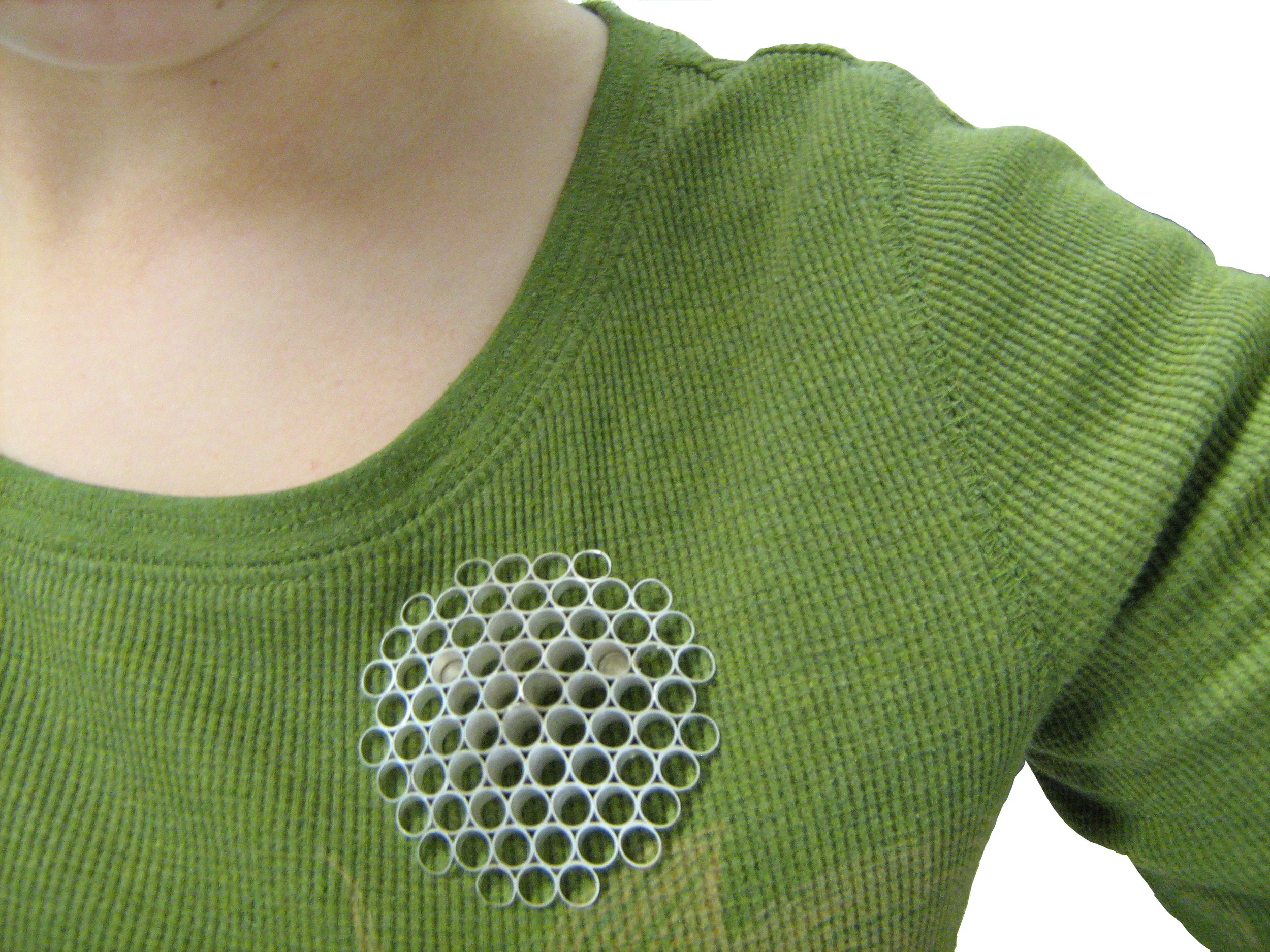 brooch 2.jpg