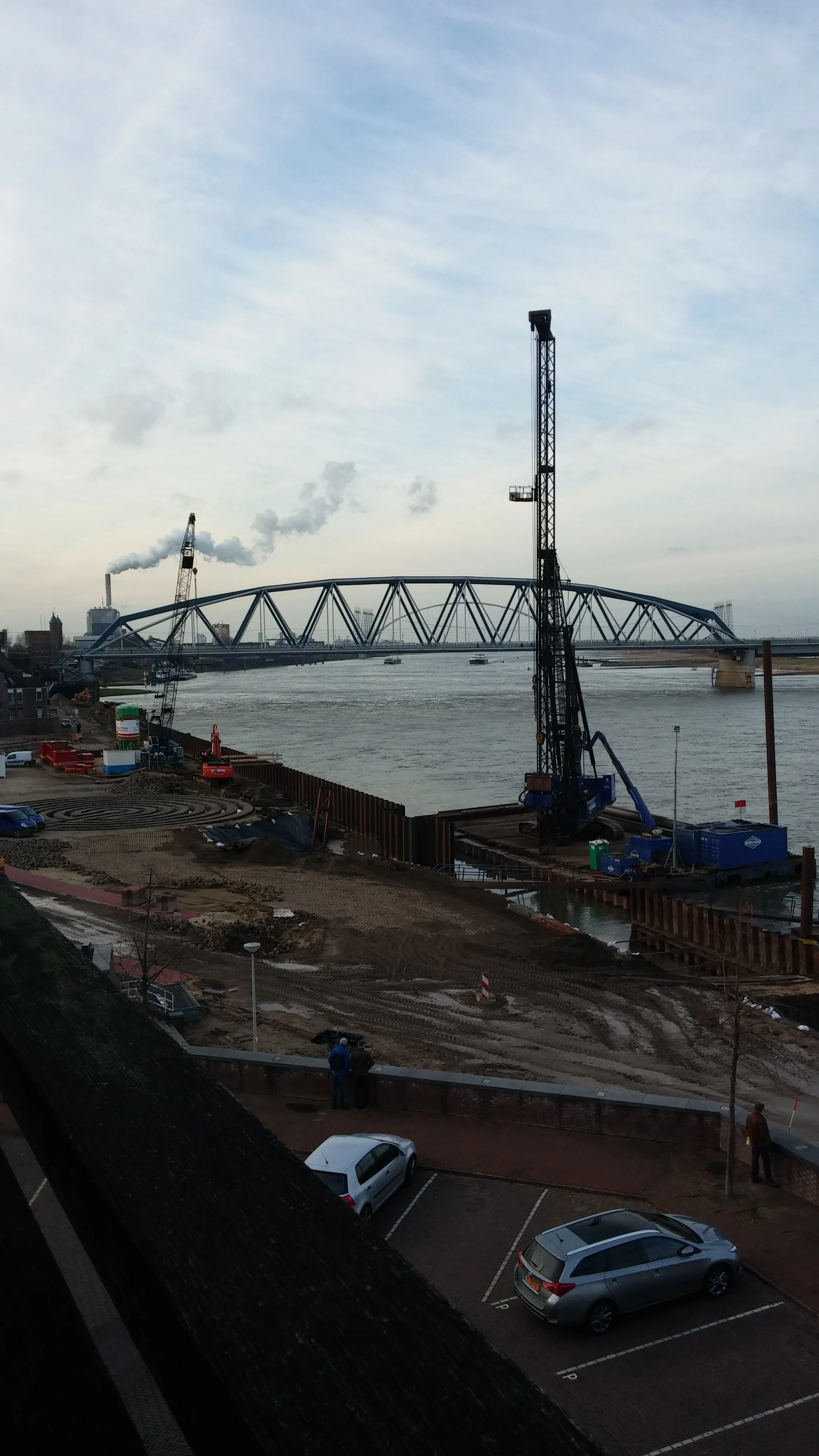 The view, again. Also, they're rebuilding the wall of the Waal River.